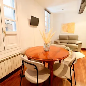 Apartment Plaza Consti, Heart Of The Old Town, San Sebastian